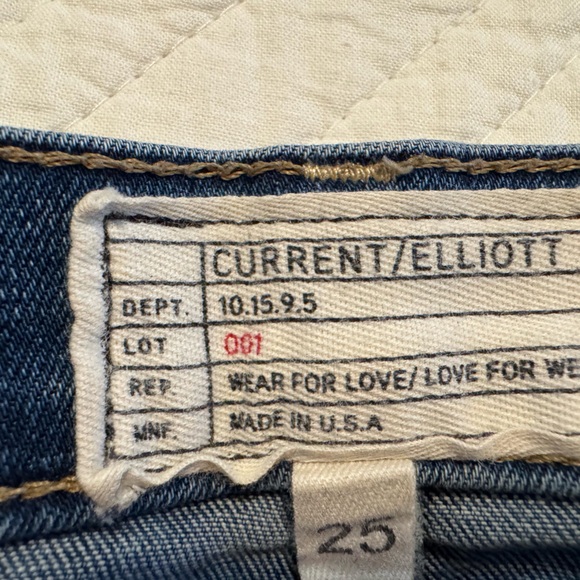 Current/Elliott Blue Jeans with Red Accents - Picture 4 of 4